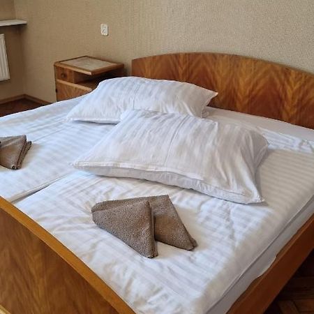 Apartament Rynek 7/1 Apartman Cieszyn  Kültér fotó