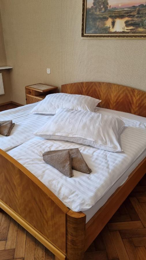 Apartament Rynek 7/1 Apartman Cieszyn  Kültér fotó